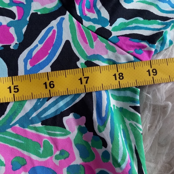 Lilly Pulitzer LilShield UPF 50+ Dress in Onyx Let’s Get Wild Print Size… - Picture 11 of 14